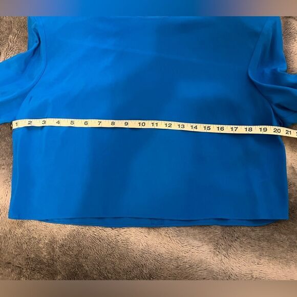 Zara Cobalt Blue Cropped Satin Effect Top Size XL NWT - Picture 3 of 3
